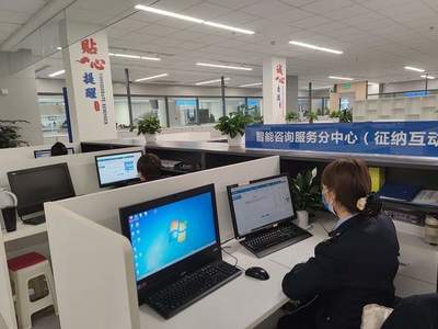 成都高新區(qū)稅務(wù)局應(yīng)用數(shù)字稅務(wù)員工實(shí)現(xiàn)留抵退稅“閃提速”信息咨詢服務(wù)